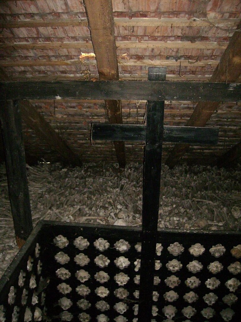 Ossuary in Putim. Wikimedia commons, CC BY 3.0