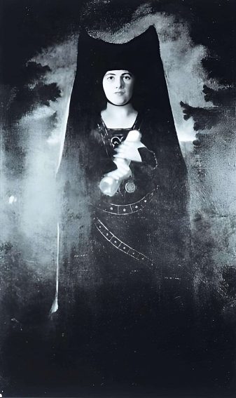 Ema Destinnová as the Black Lady of Stráž by Alfredo Cerigiolli. Smagic bohemia tarot of prague
